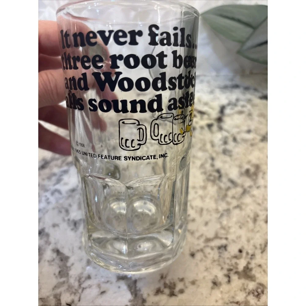 VTG 1965‎ Peanuts SNOOPY + WOODSTOCK Root Beer Mug - United Feature Syndicate